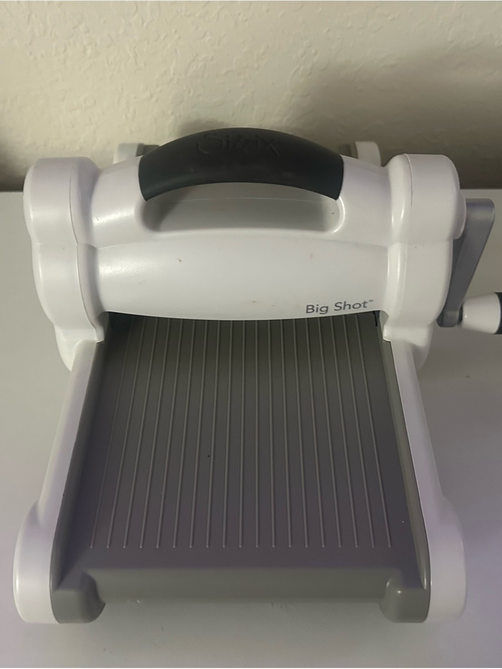 Sizzix Big Shot Manual Die Cutting Machine - White & Gray